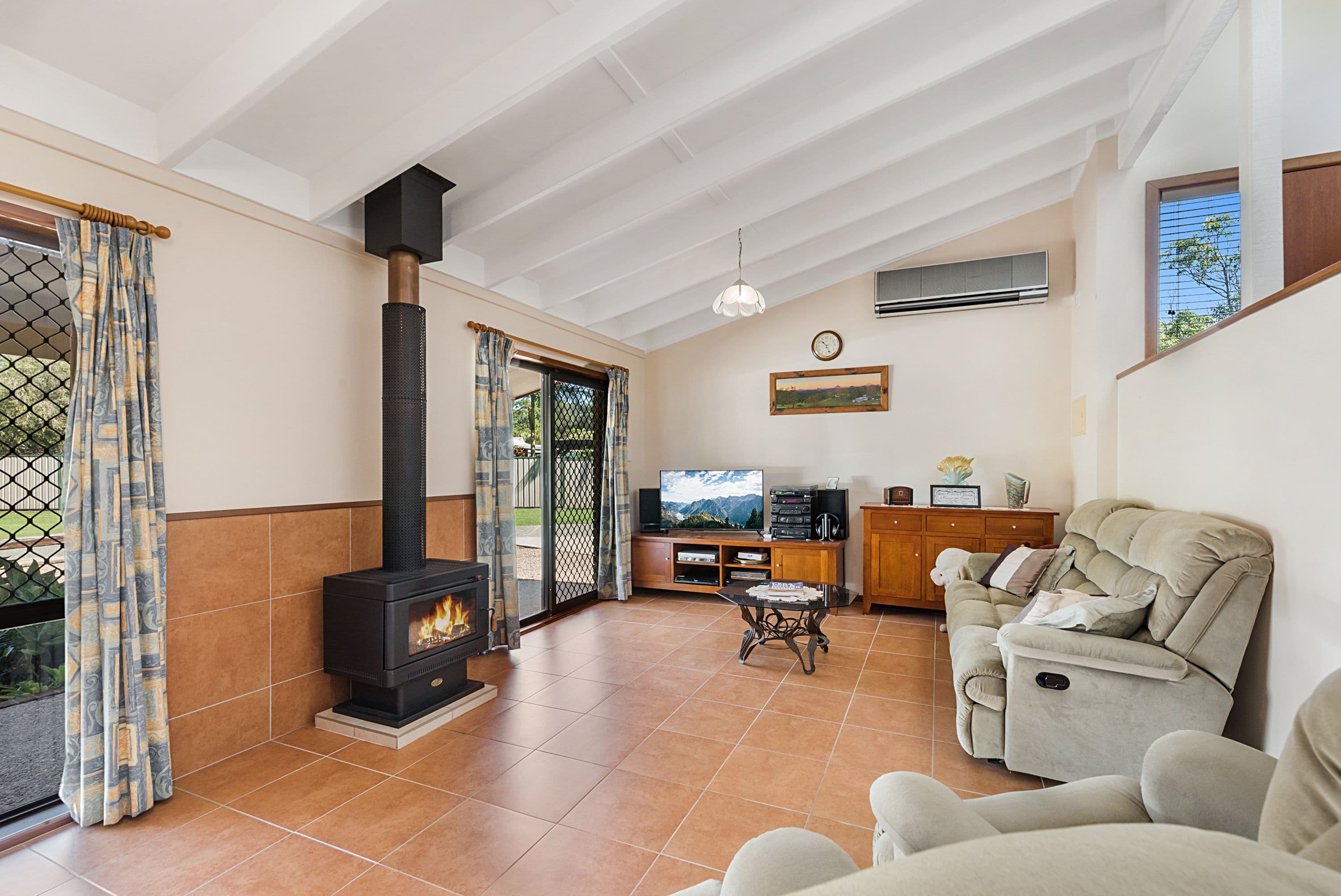 27 Graham Drive, Landsborough QLD 4550, Landsborough - Thumbnail 4