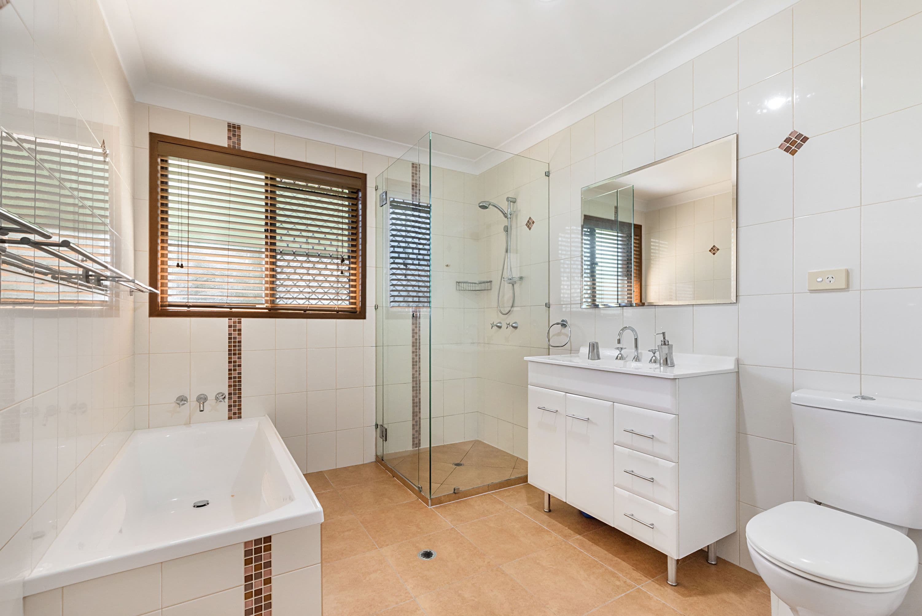 27 Graham Drive, Landsborough QLD 4550, Landsborough - Thumbnail 8