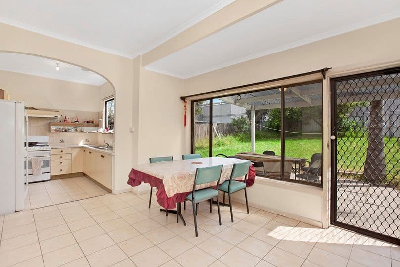 86 Summerhill Road, Reservoir VIC 3073, Reservoir - Thumbnail 6