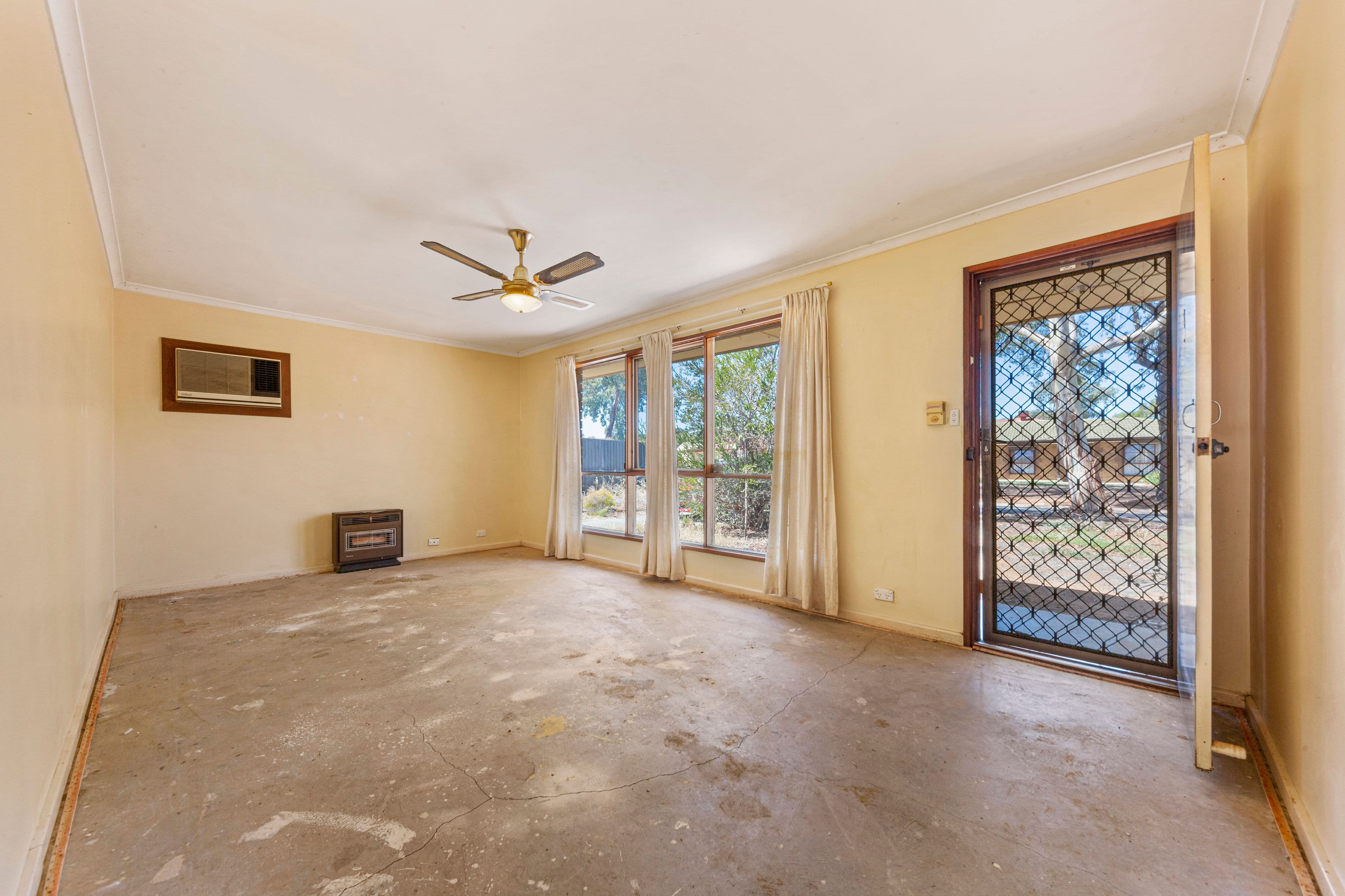 8 Moore Court, Salisbury North SA 5108, Salisbury North - Thumbnail 2