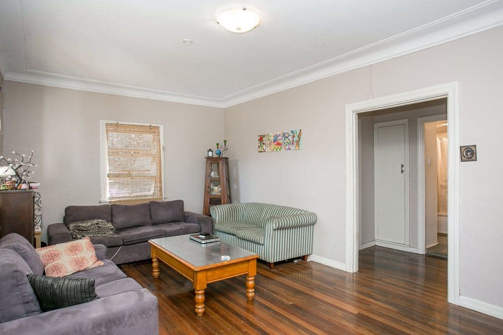 63 Sherwood Road, ROCKLEA QLD 4106, Rocklea - Thumbnail 2