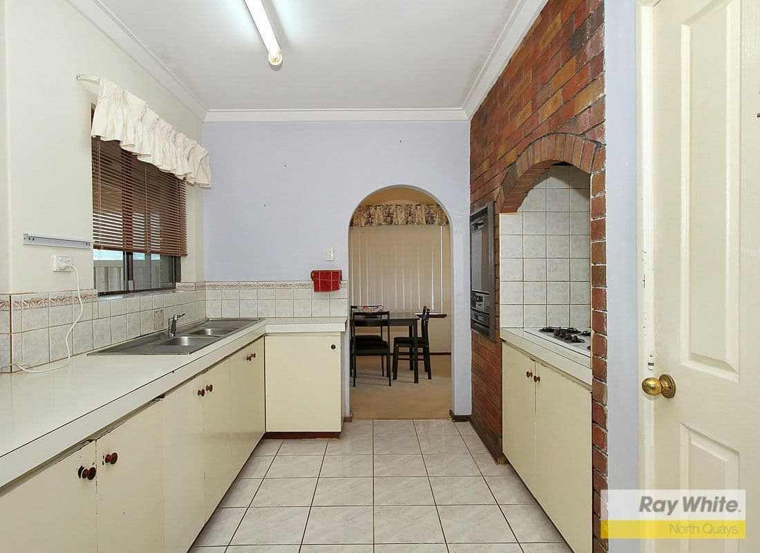 144 Giles Avenue, PADBURY WA 6025, Padbury - Thumbnail 3