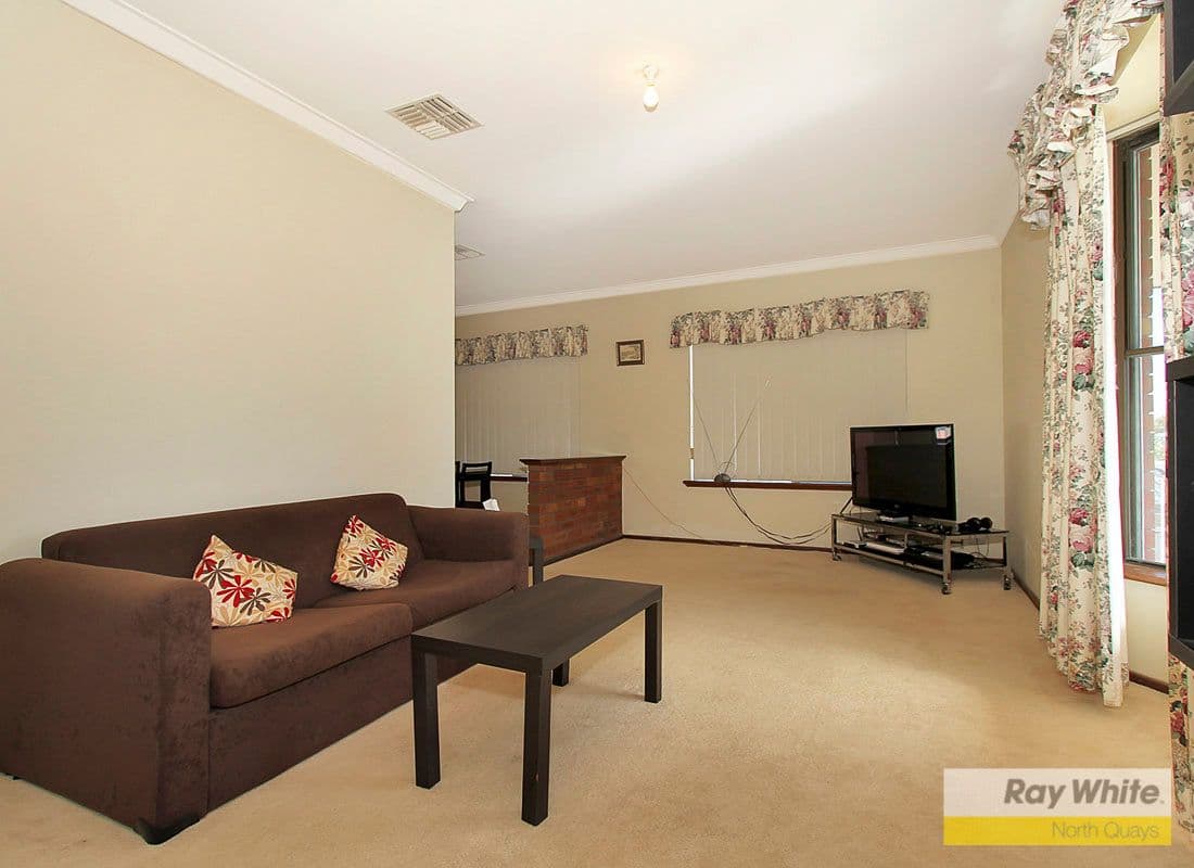 144 Giles Avenue, PADBURY WA 6025, Padbury - Thumbnail 5