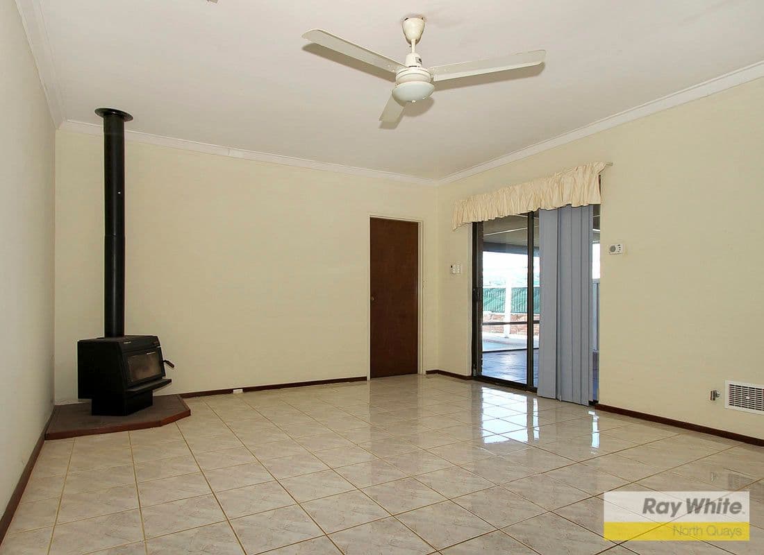 144 Giles Avenue, PADBURY WA 6025, Padbury - Thumbnail 7