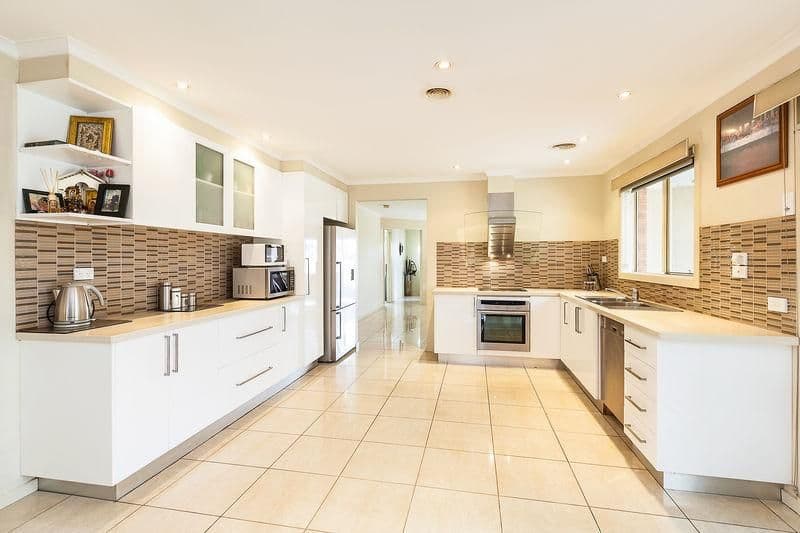 19 Greenview Court, EPPING VIC 3076, Epping - Thumbnail 2