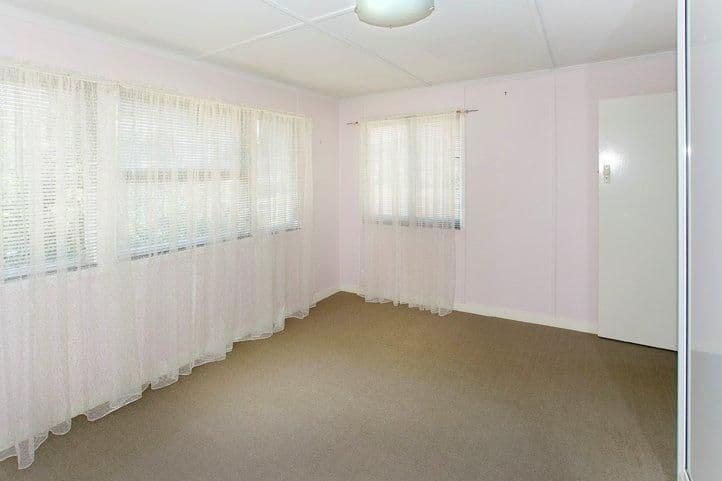 4 Tulip Street, LAWNTON QLD 4501, Lawnton - Thumbnail 6