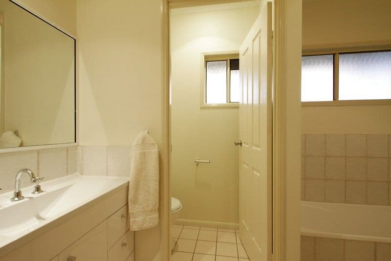49 McLaughlin Drive, EIMEO QLD 4740, Eimeo - Thumbnail 5