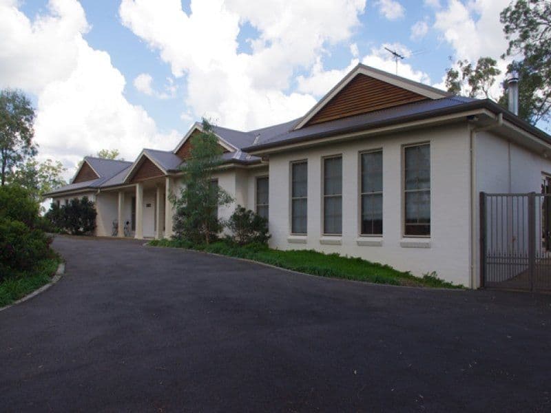 28 Jackey Drive, CAMDEN PARK NSW 2570, Camden Park - Thumbnail 2