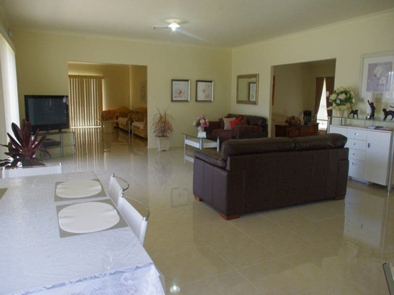 28 Jackey Drive, CAMDEN PARK NSW 2570, Camden Park - Thumbnail 4