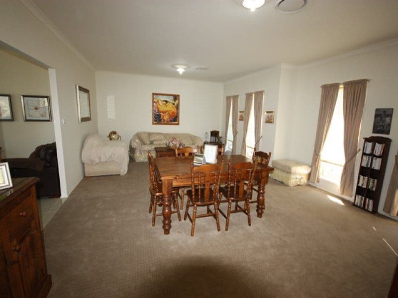 28 Jackey Drive, CAMDEN PARK NSW 2570, Camden Park - Thumbnail 8