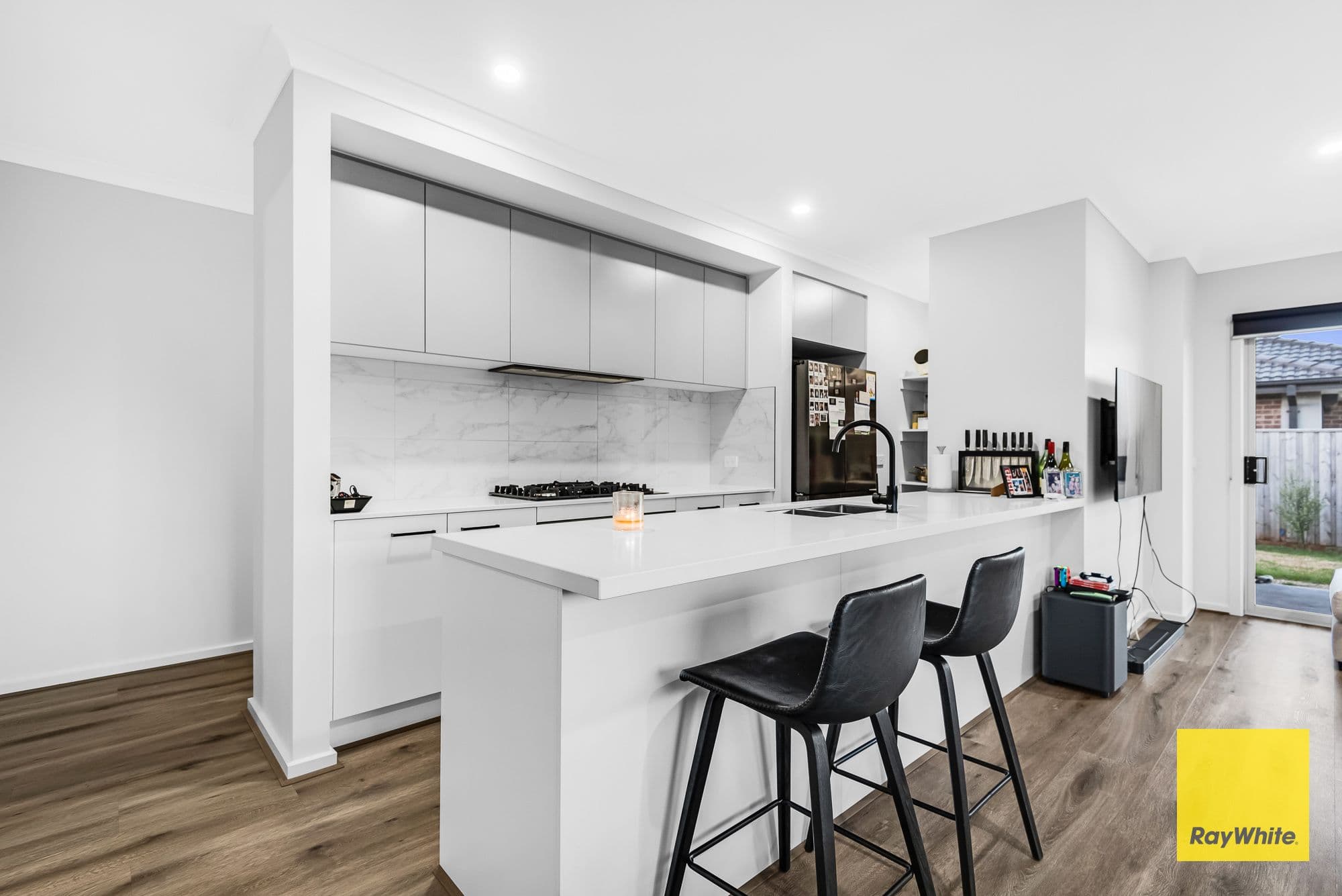 2 Gilfillan Circuit, THORNHILL PARK VIC 3335, Thornhill Park - Thumbnail 8