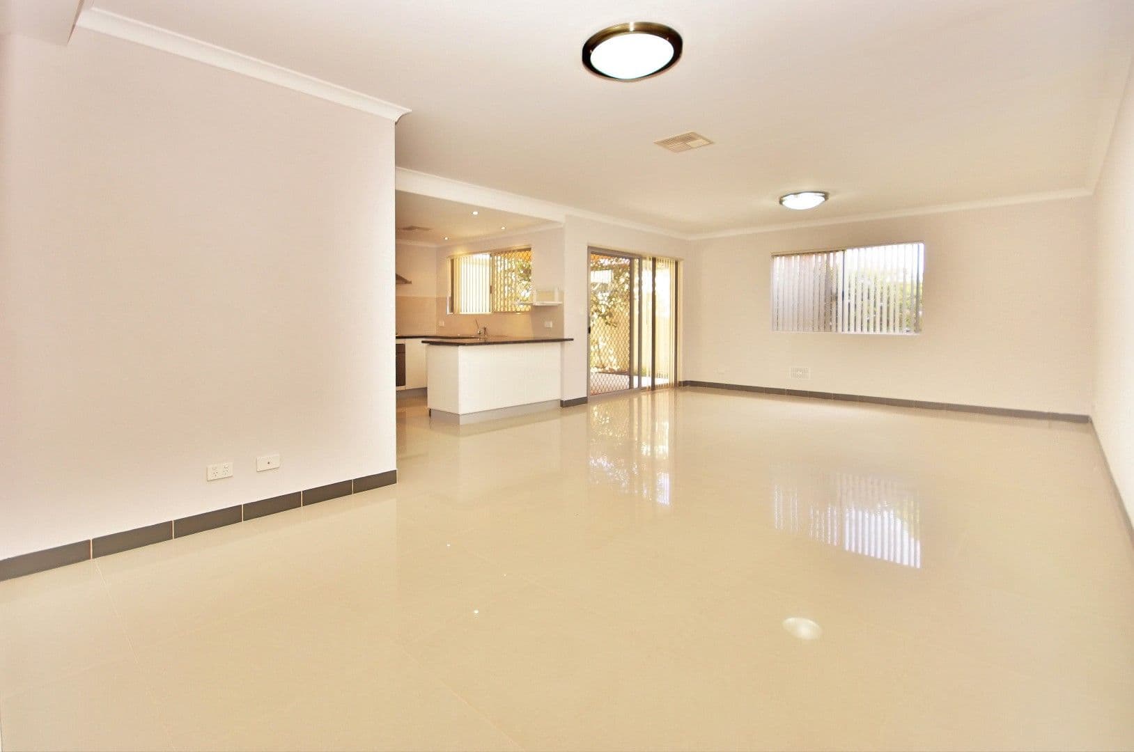 44 Loxwood Road, Balga WA 6061, Balga - Thumbnail 2