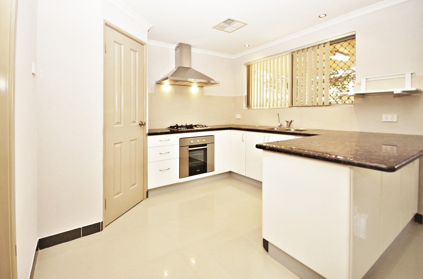 44 Loxwood Road, Balga WA 6061, Balga - Thumbnail 3