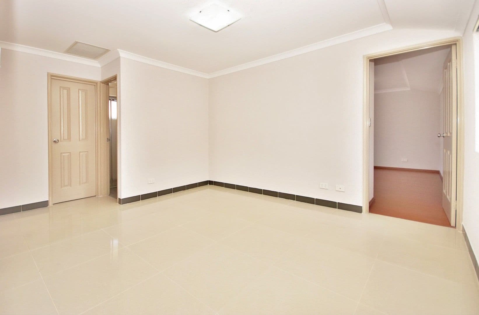 44 Loxwood Road, Balga WA 6061, Balga - Thumbnail 4