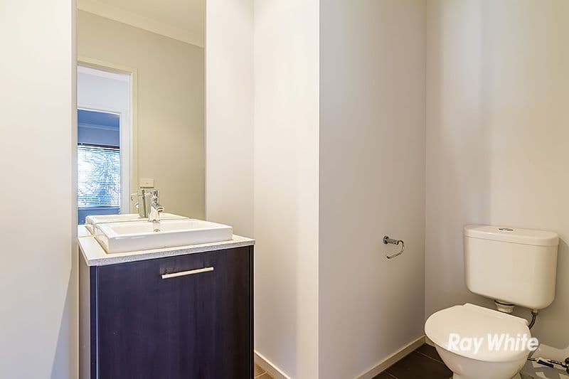 16 Saltbush Avenue, Lyndhurst VIC 3975, Lyndhurst - Thumbnail 5