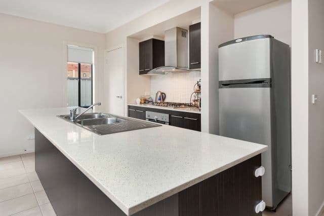 37 Millicent Drive, Craigieburn VIC 3064, Craigieburn - Thumbnail 2