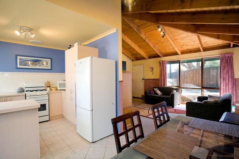 51 Sugarloaf Drive, CHIRNSIDE PARK VIC 3116, Chirnside Park - Thumbnail 2