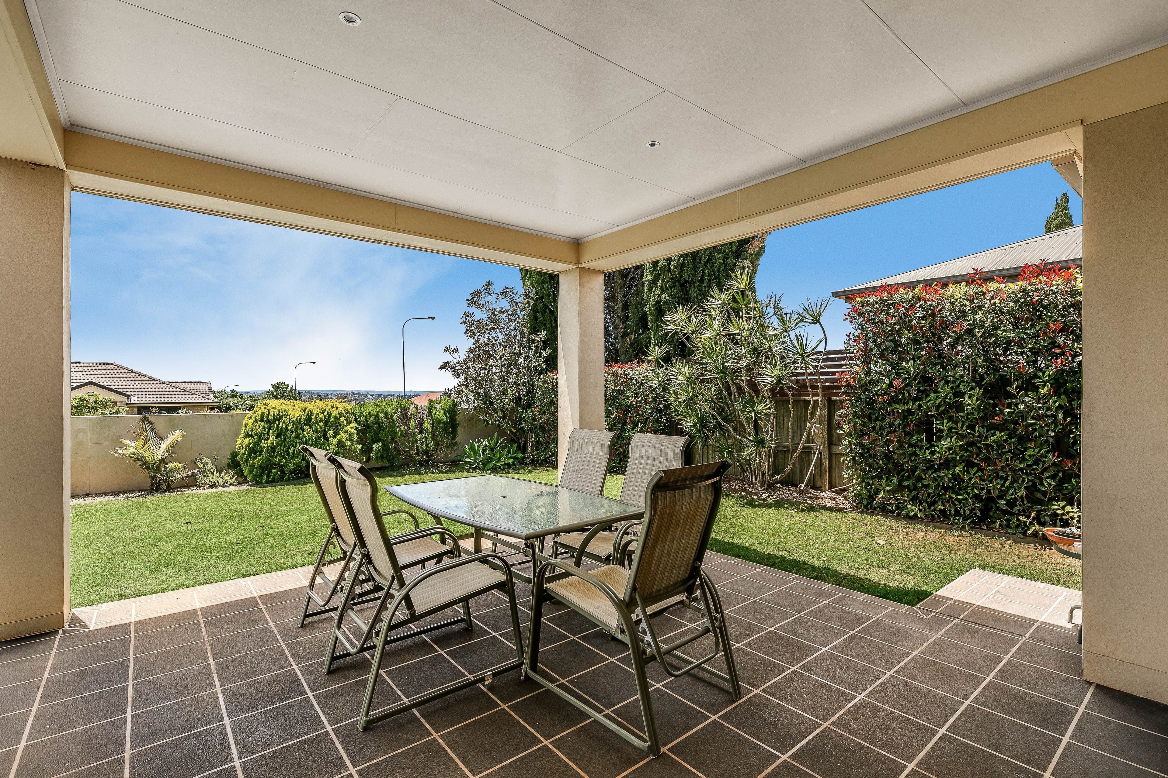 16 Howard Street, Middle Ridge QLD 4350, Middle Ridge - Thumbnail 2