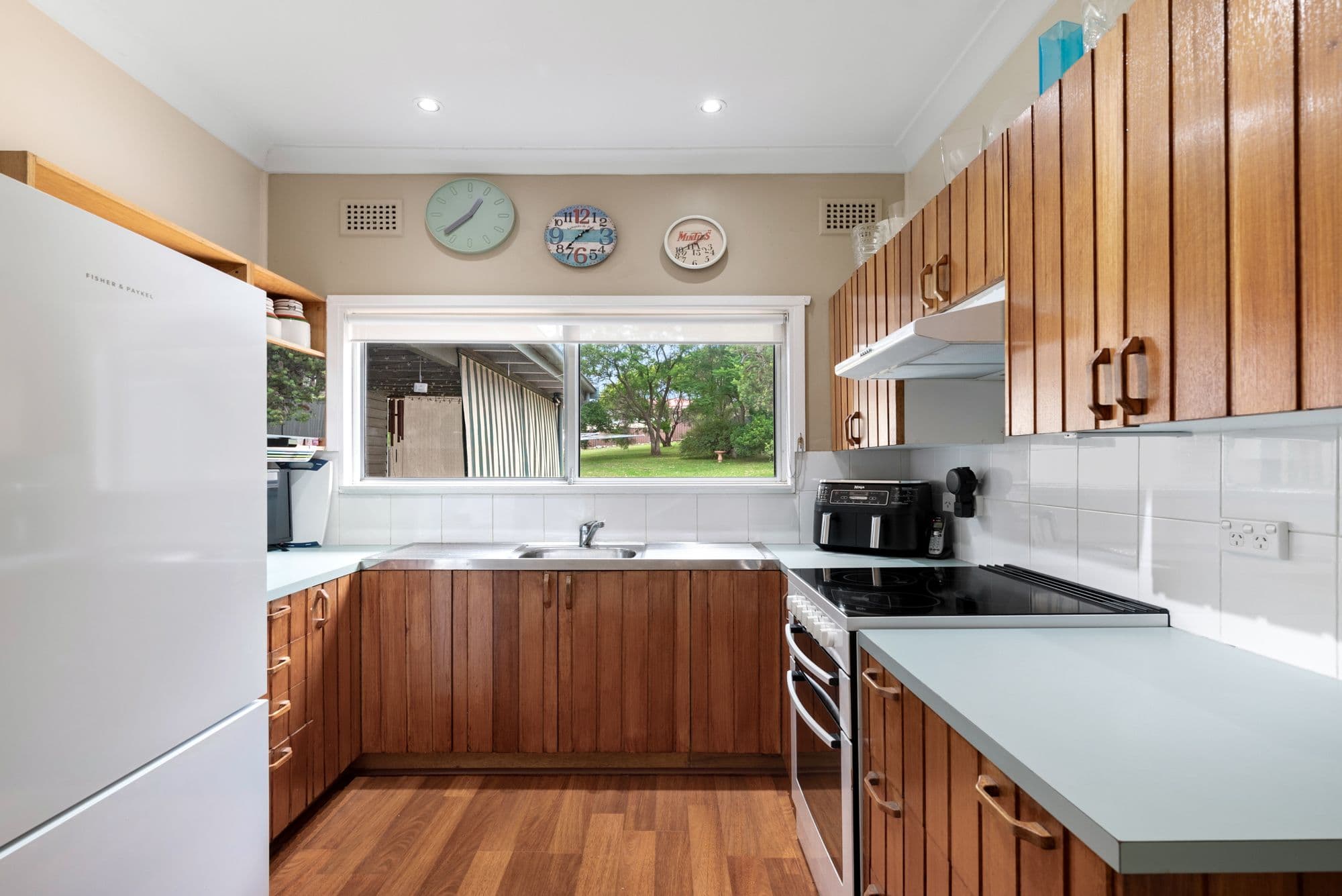 15 Farnsworth Avenue, Campbelltown NSW 2560, Campbelltown - Thumbnail 4