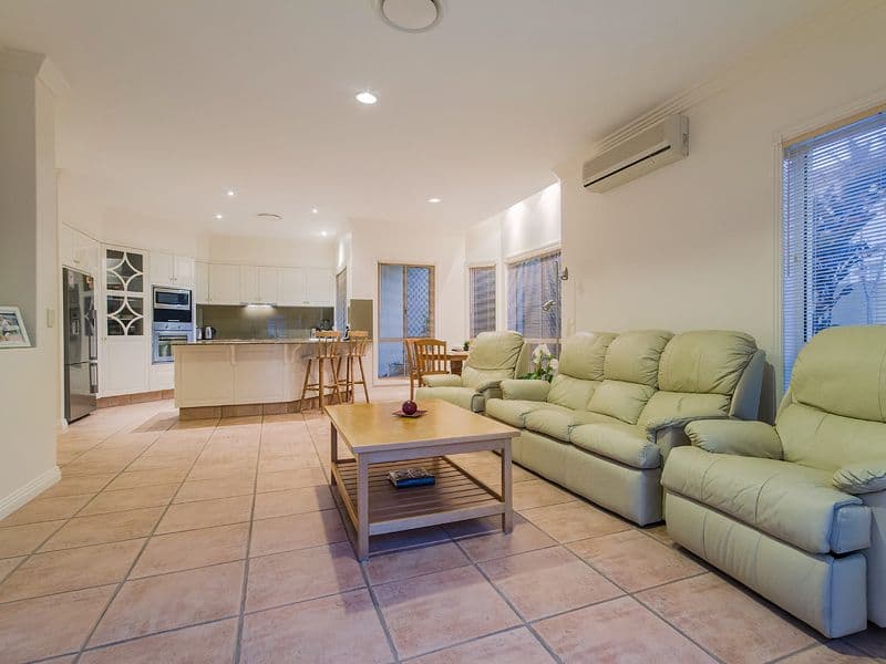 12 Sir Bruce Small Boulevard, Benowa Waters QLD 4217, Benowa - Thumbnail 8