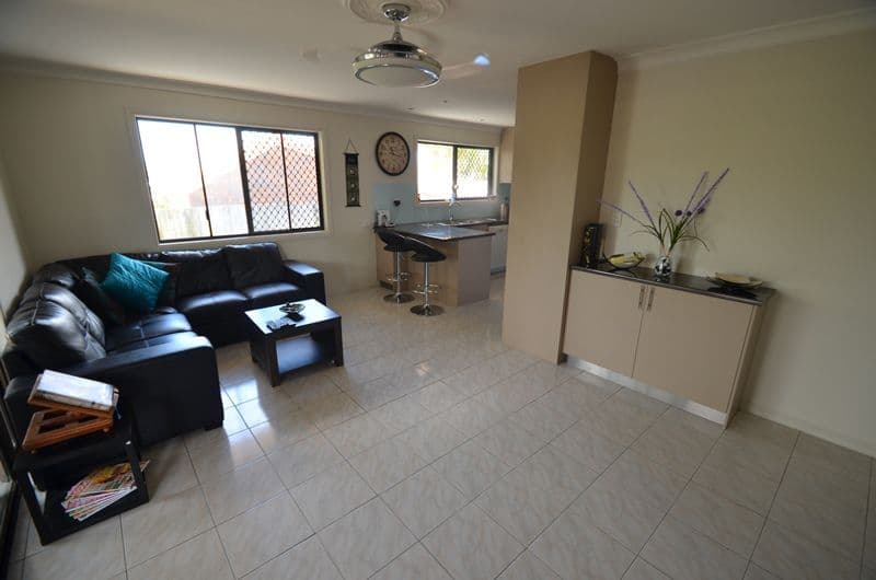 19 Ashburton Close, ARUNDEL QLD 4214, Arundel - Thumbnail 2