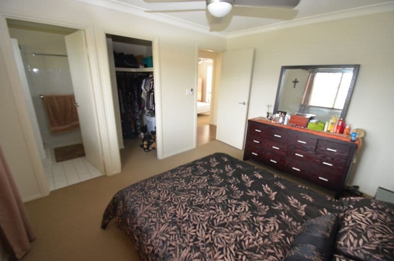 19 Ashburton Close, ARUNDEL QLD 4214, Arundel - Thumbnail 6