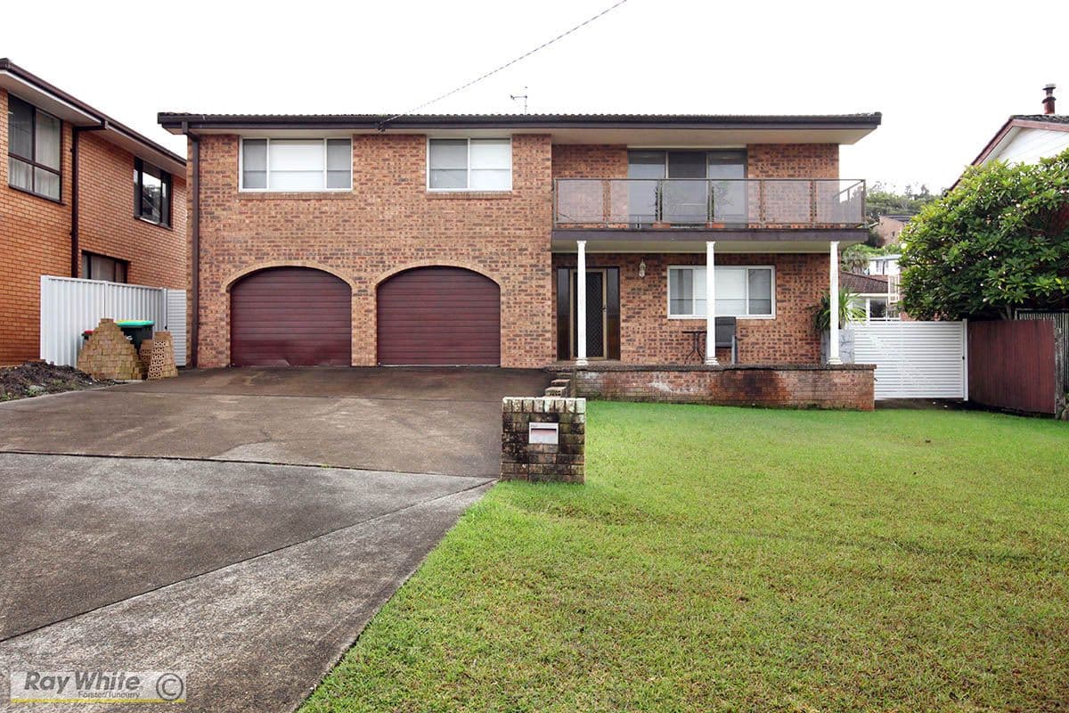 31 Colliton Parade, Forster - Image 1