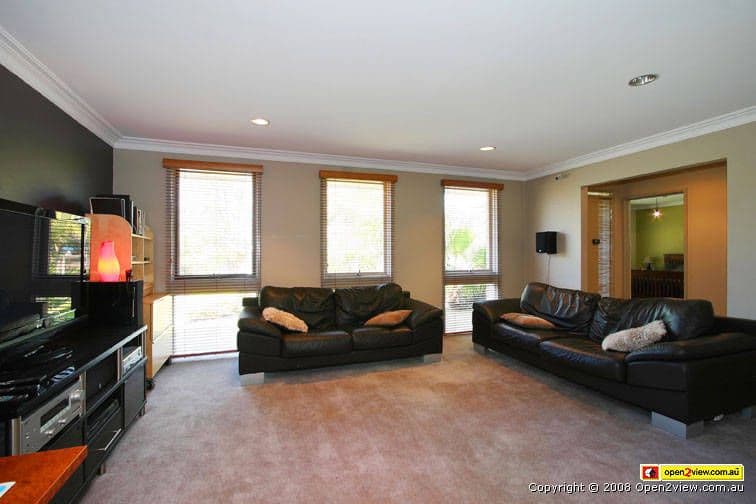31  Rhoda Street, DINGLEY VILLAGE VIC 3172, Dingley Village - Thumbnail 2