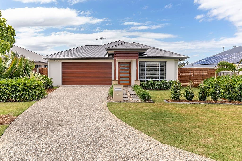33 Cypress Circuit, Coomera QLD 4209, Coomera - Thumbnail 2