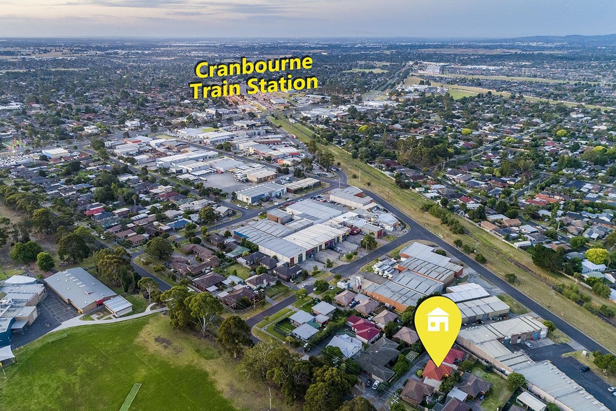121 Clarendon Street, Cranbourne VIC 3977, Cranbourne - Thumbnail 3