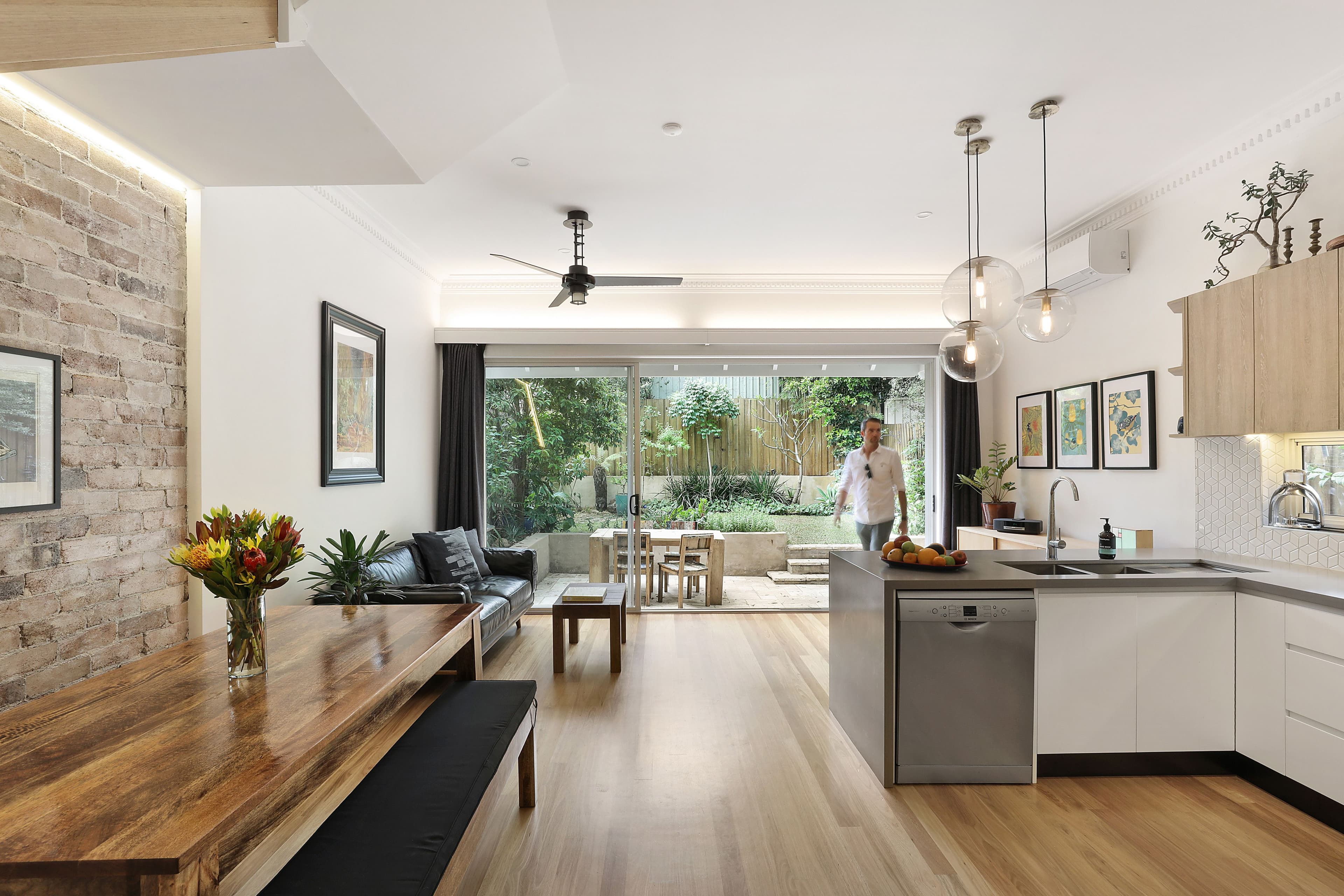 123 Warren Road, Marrickville - Thumbnail 2