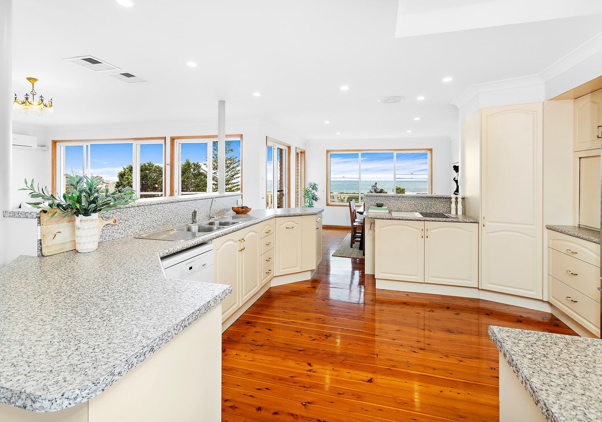 40 Oxley Avenue, Kiama Downs NSW 2533, Kiama Downs - Thumbnail 2