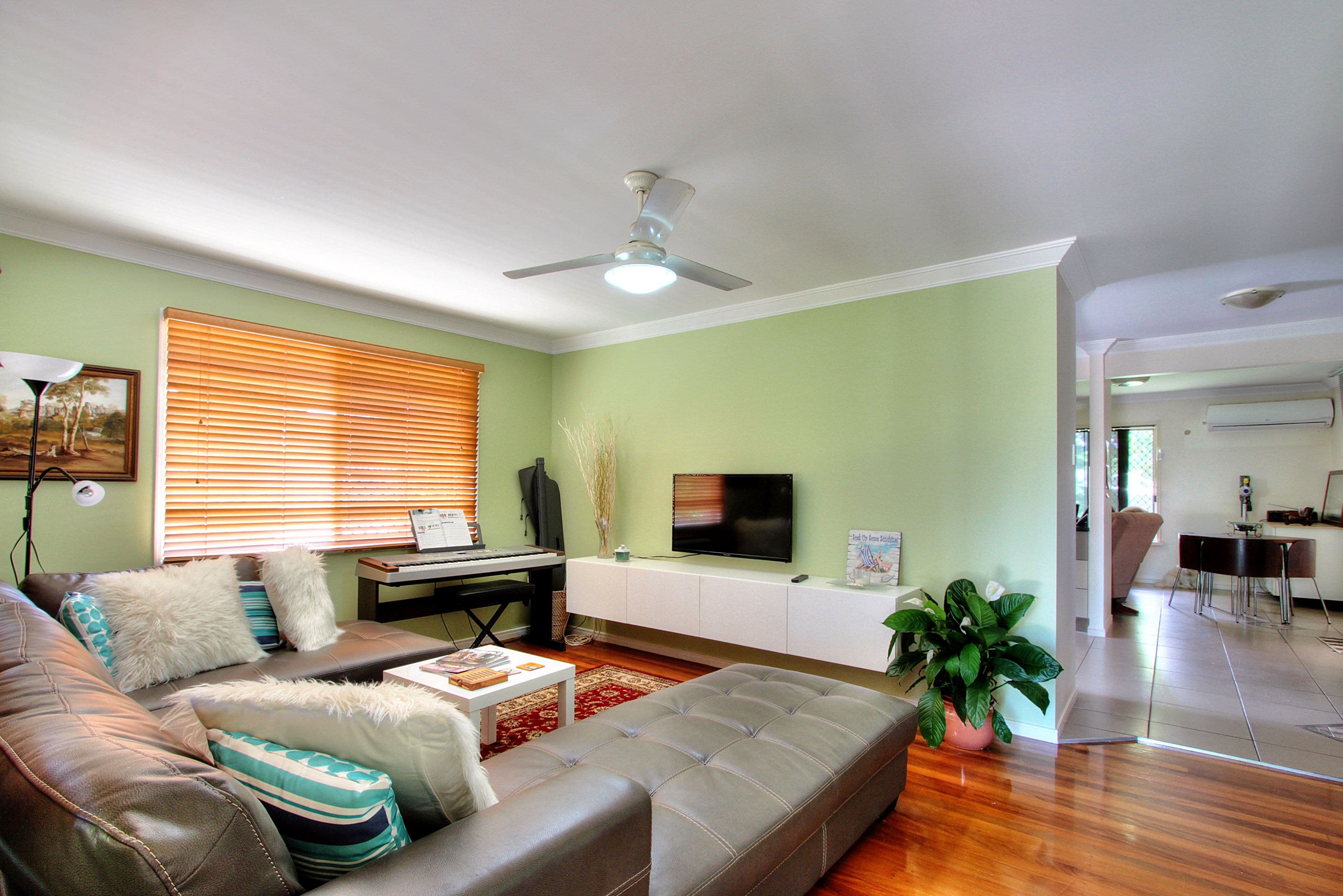 11 Sunningdale Avenue, Rochedale South QLD 4123, Rochedale South - Thumbnail 2