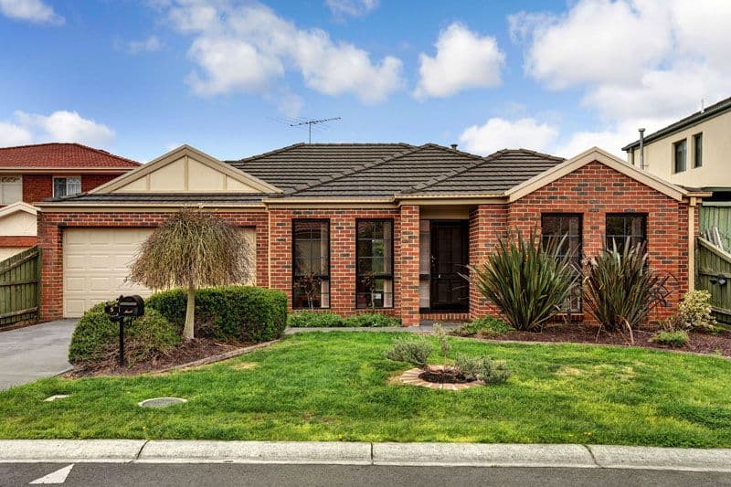 5 Yemaya Court, WATSONIA VIC 3087, Watsonia - Thumbnail 2