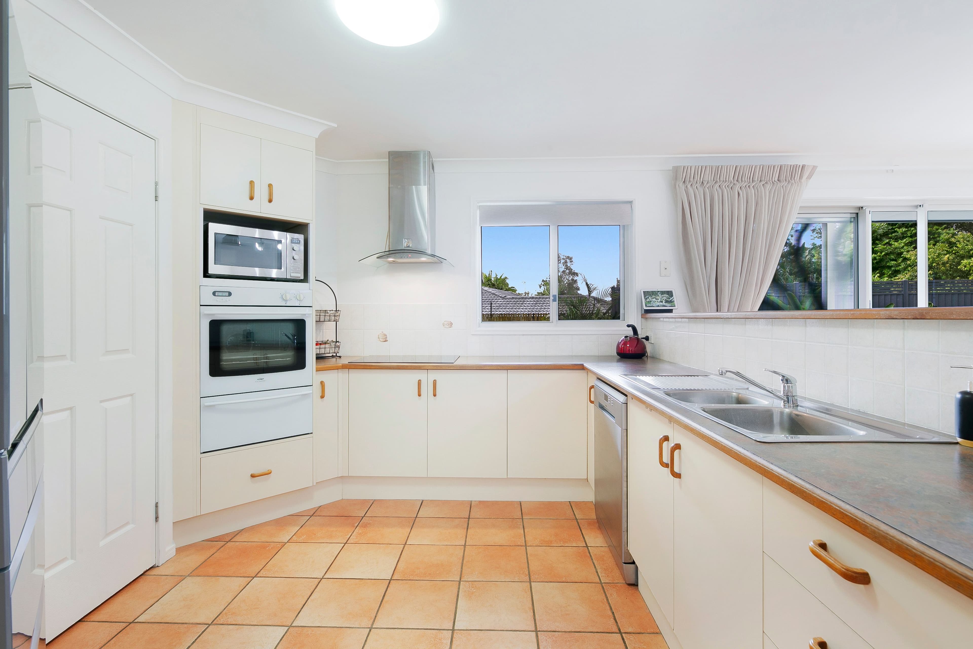 11 Trinity Place, Robina QLD 4226, Robina - Thumbnail 5