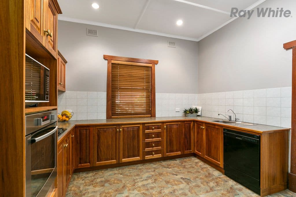 8 King Street, Glandore SA 5037, Glandore - Thumbnail 4