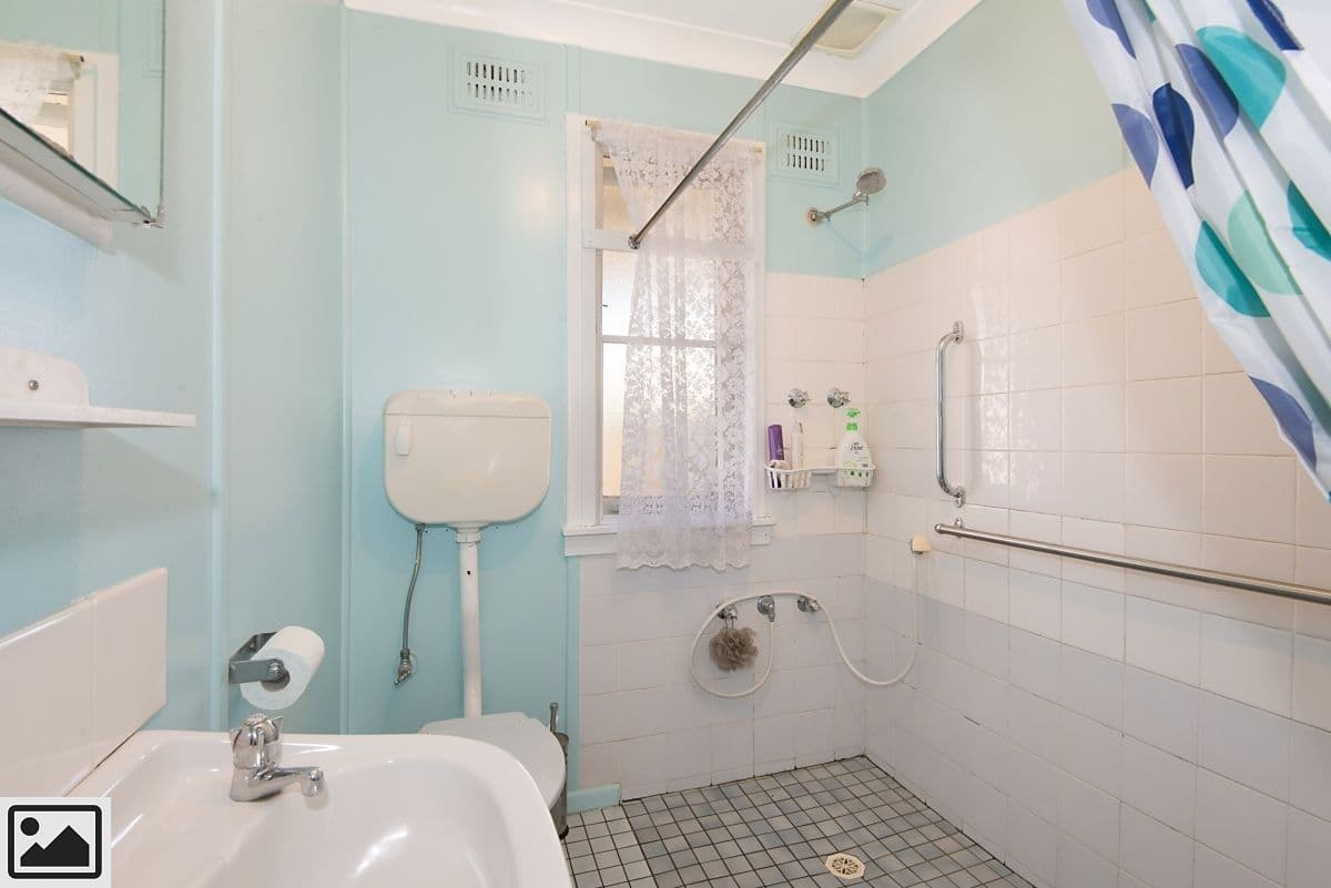 46 Finisterre Avenue, Whalan - Thumbnail 4