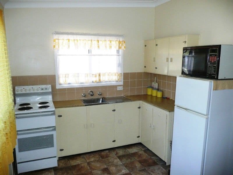 49 Vena Avenue, GOROKAN NSW 2263, Gorokan - Thumbnail 3