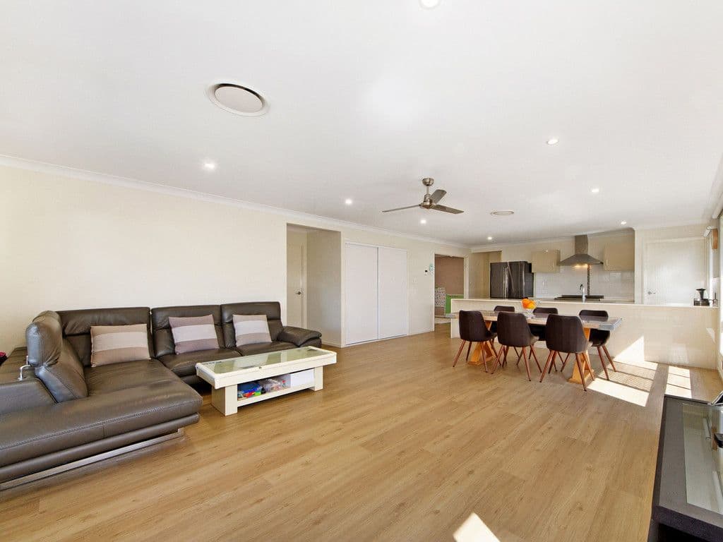 9 Fullbrook Street, Pimpama QLD 4209, Pimpama - Thumbnail 2