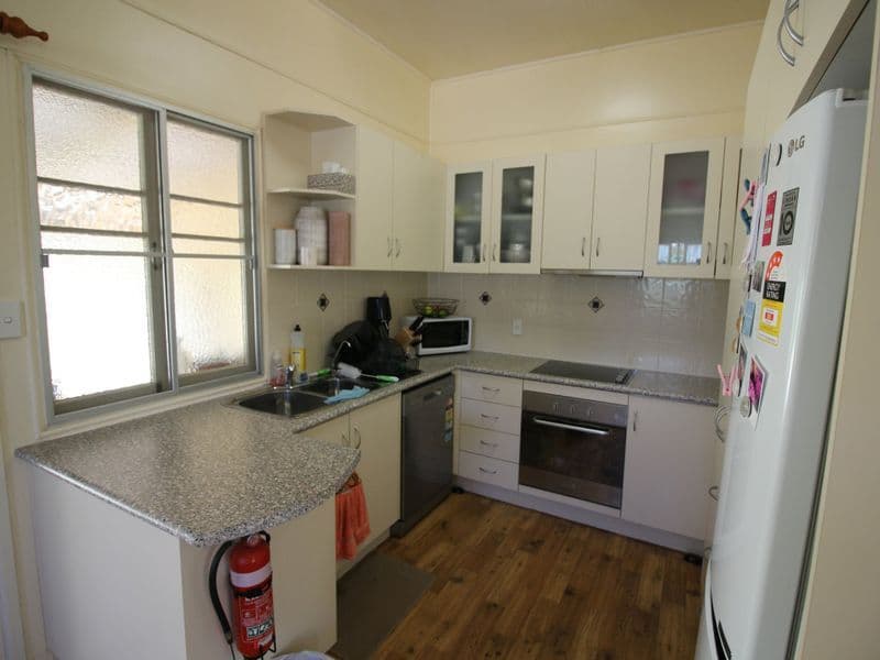 9 Station Street, Gayndah QLD 4625, Gayndah - Thumbnail 3
