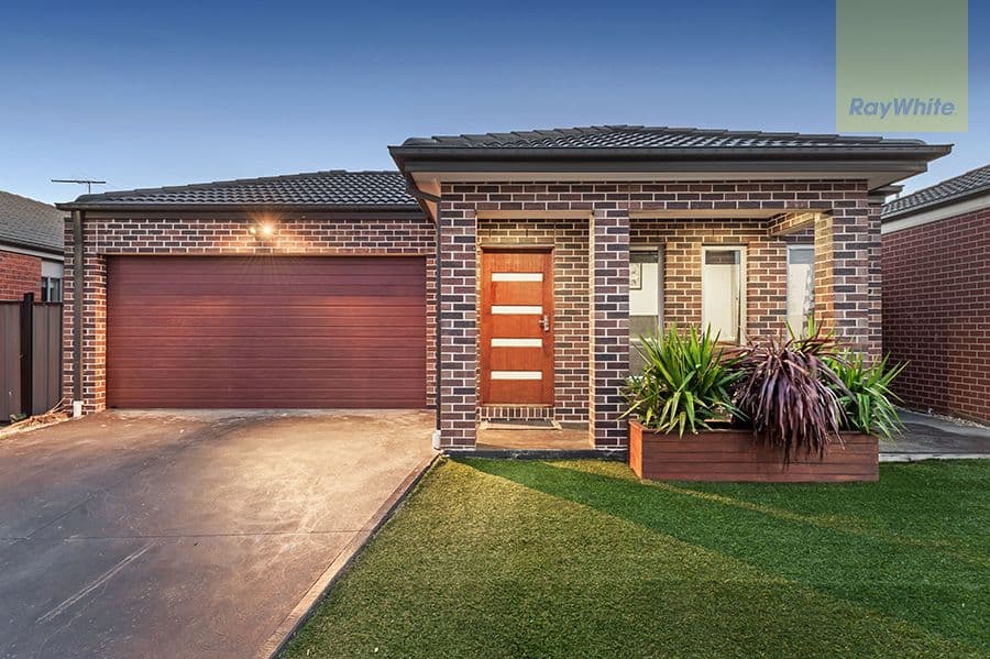 31 Fermont Avenue, Craigieburn VIC 3064, Craigieburn - Image 1