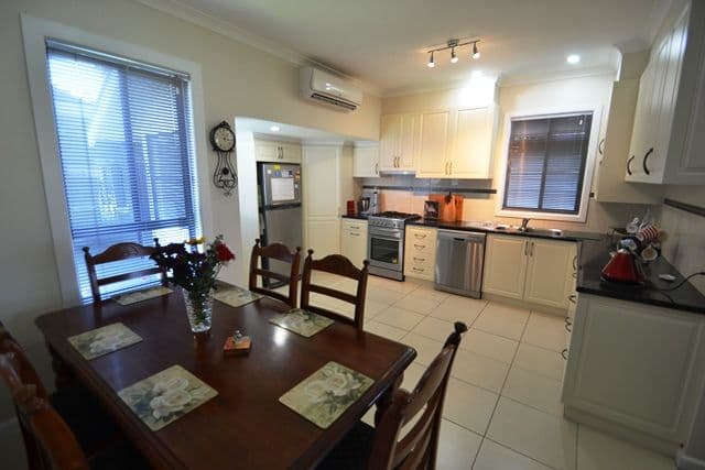 28 Tehan Street, Seymour VIC 3660, Seymour - Thumbnail 2