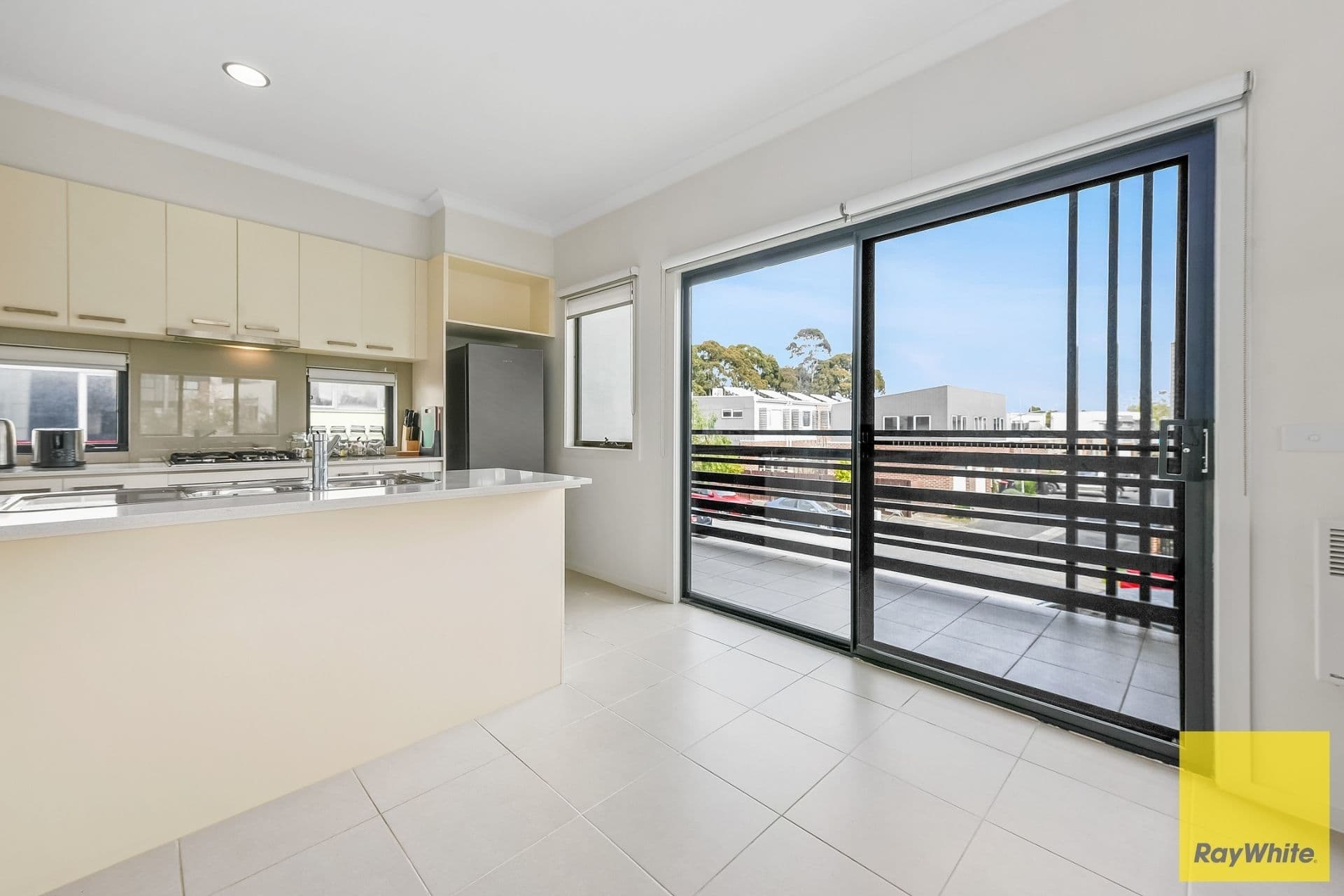 6 Huckson Street, Dandenong VIC 3175, Dandenong - Thumbnail 5