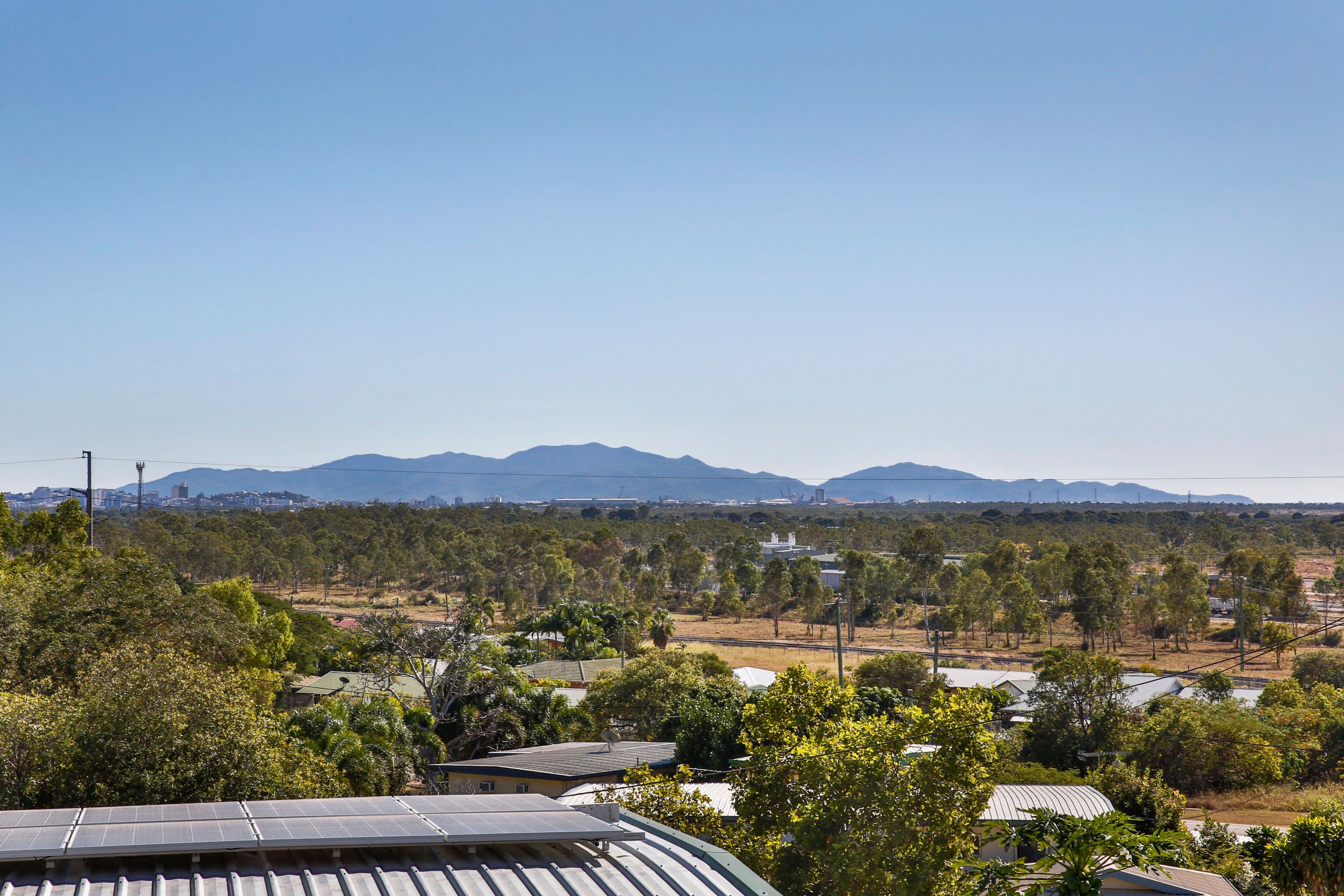 5 Farrenden Street, Stuart QLD 4811, Stuart - Thumbnail 2