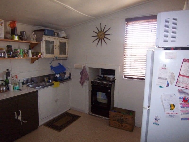 10 Cowper Street, BENDIGO VIC 3550, Bendigo - Thumbnail 6