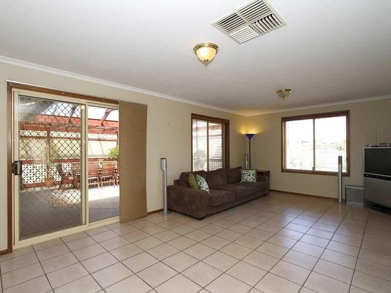 11 Ludgate Avenue, TROTT PARK SA 5158, Trott Park - Thumbnail 3