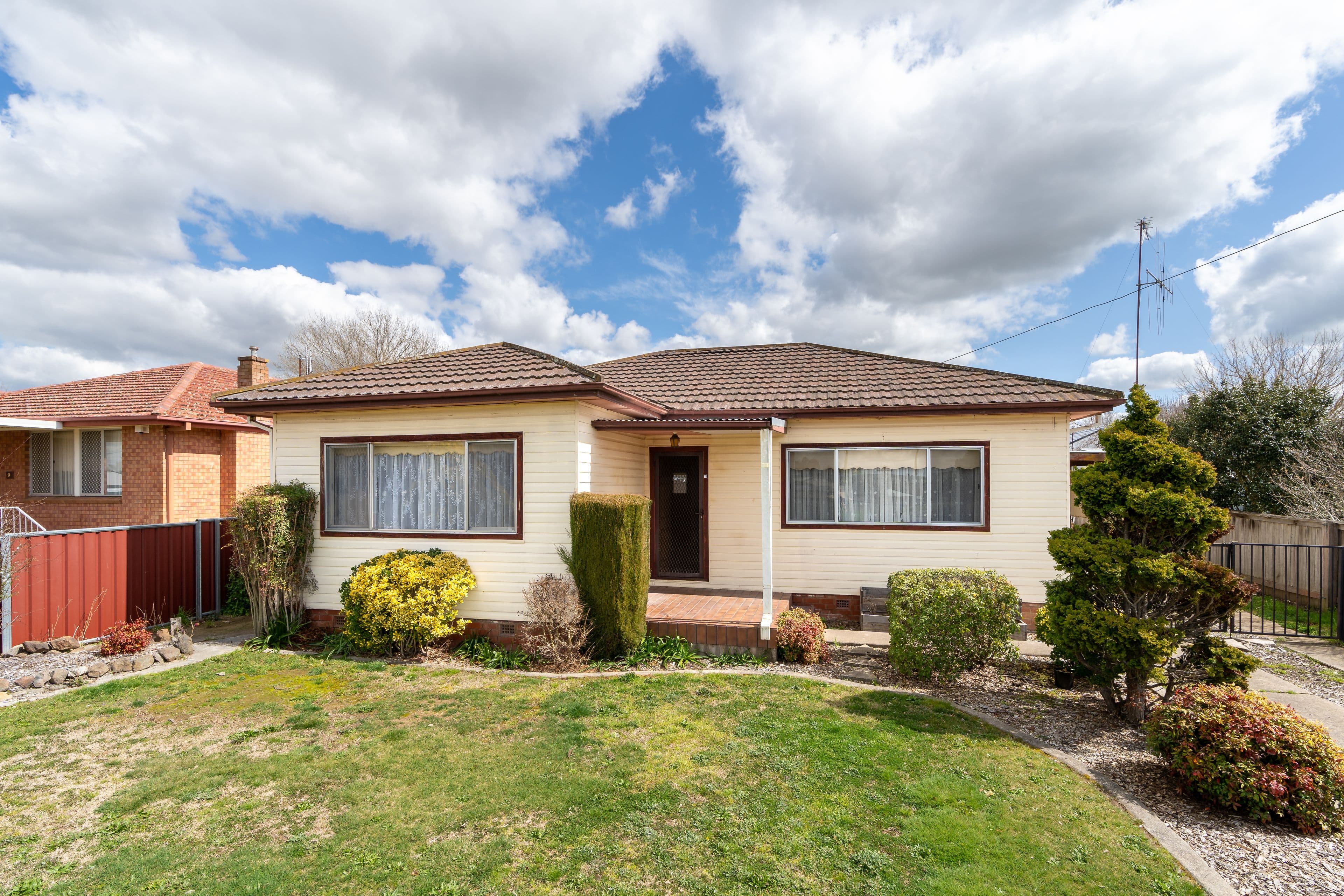 11 Marsden Street, Blayney NSW 2799, Blayney - Image 1