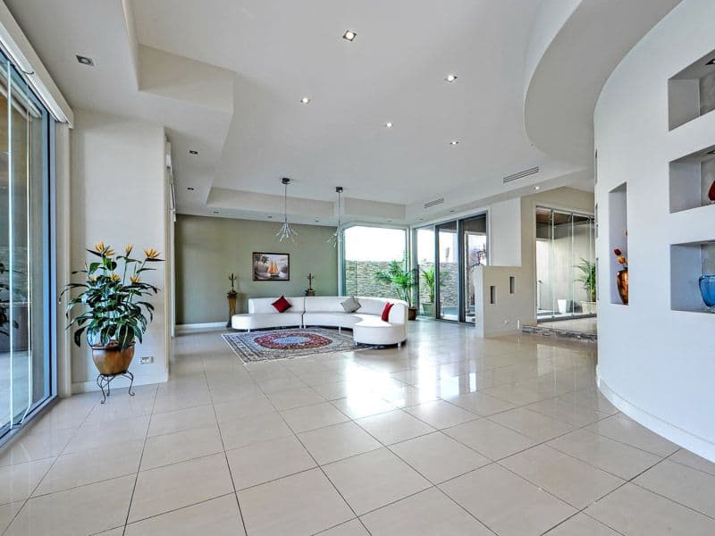 9 King James Court, Sovereign Islands QLD 4216, Paradise Point - Thumbnail 7