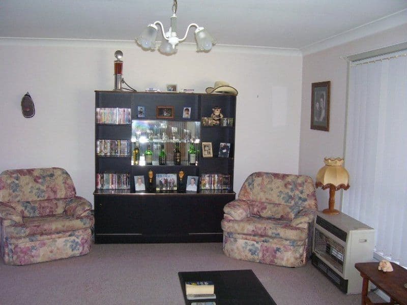 18 Ebelina Crescent, PARKES NSW 2870, Parkes - Thumbnail 2