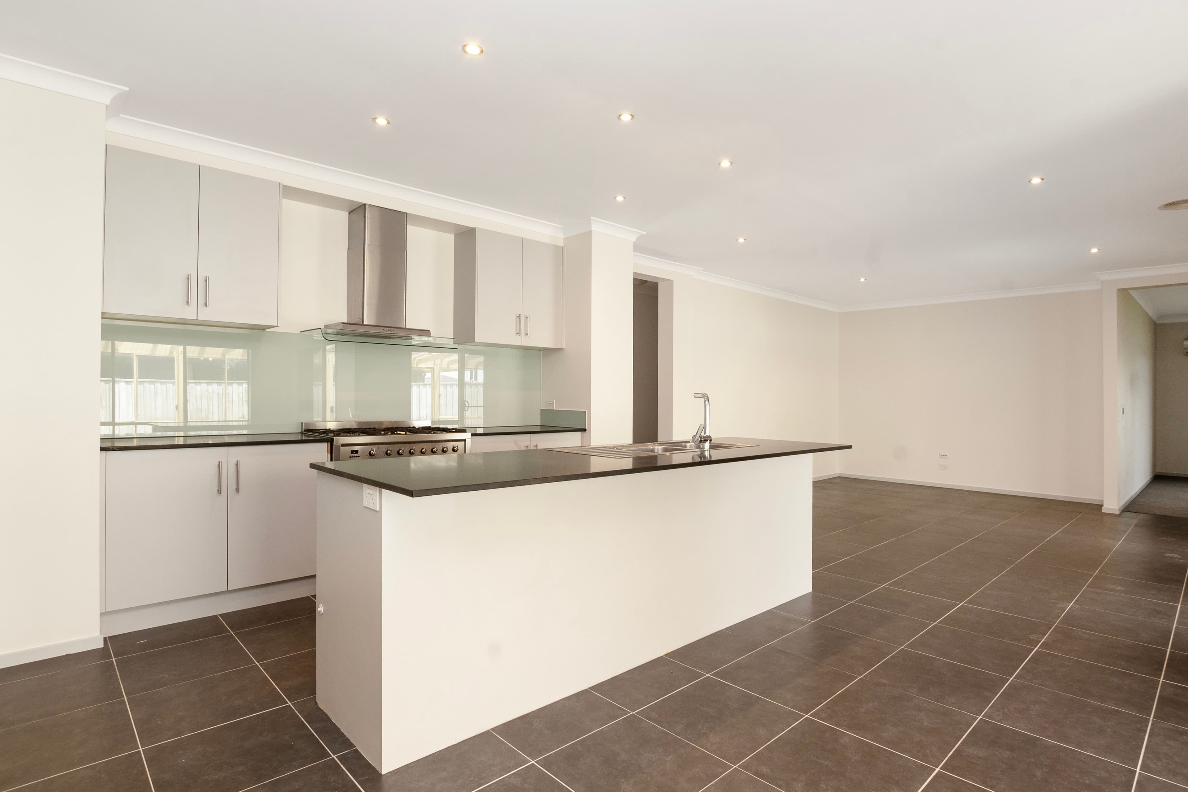 67 Mitchell Street, Warrnambool VIC 3280, Warrnambool - Thumbnail 4